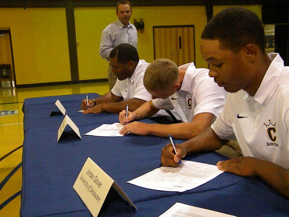 Glover, Stashak and Martinez Sign National Letters of Intent