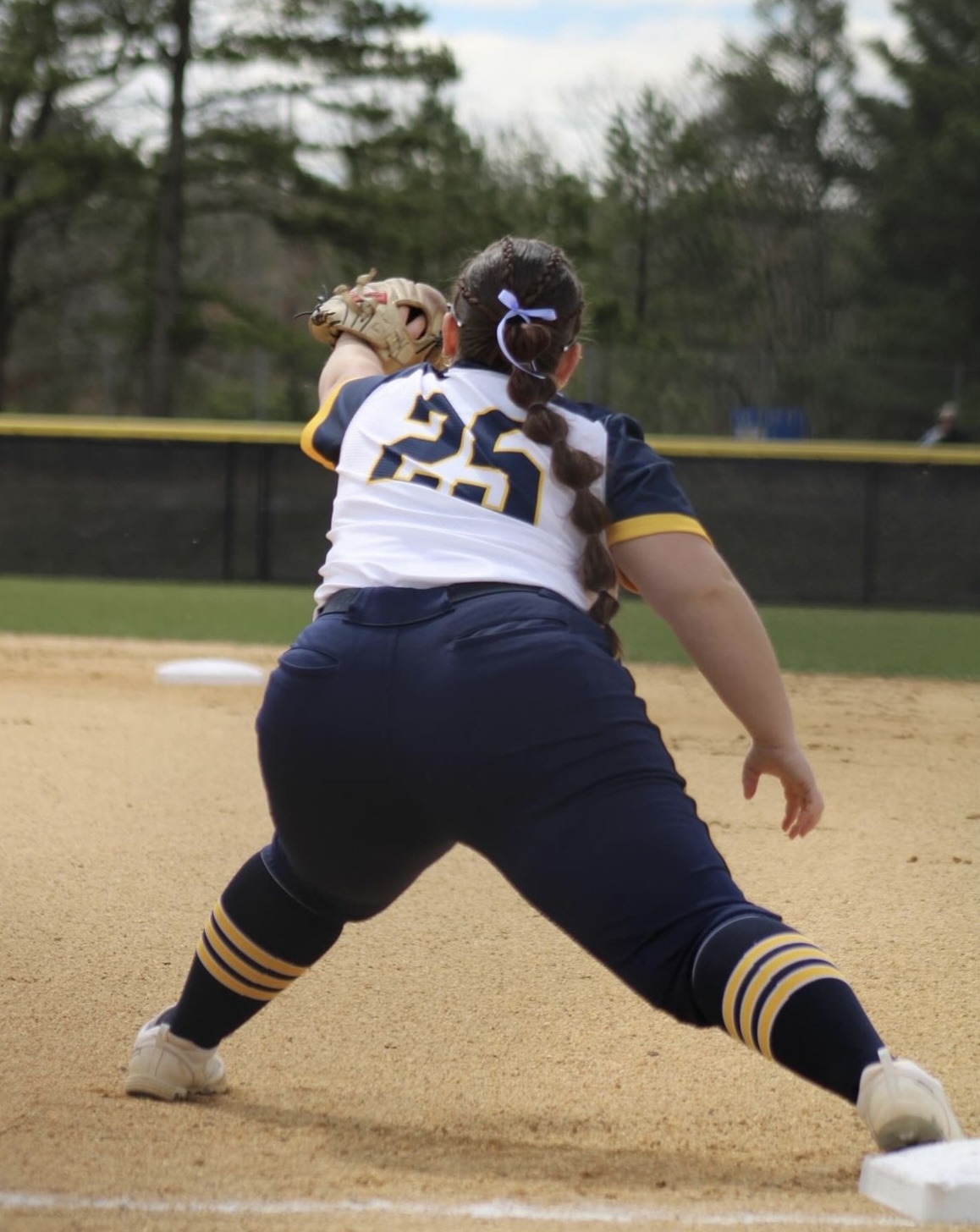 Dukes clinch playoff berth with sweep of Vikings